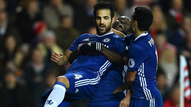 chelsea-sunderland-midweek-epl-fabregas.jpg